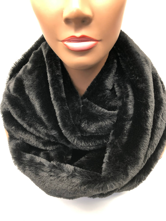 West Loop Women's Infinity Scarf Black